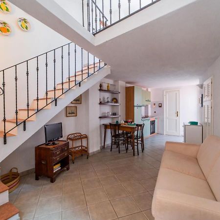 Murphy Holiday Home - Casa Papini La Maddalena  Eksteriør bilde