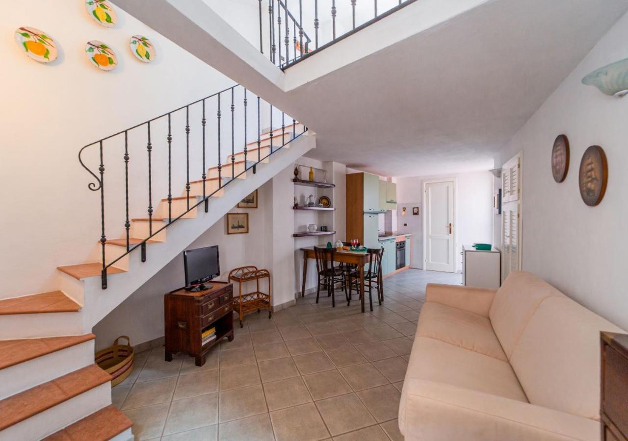 Murphy Holiday Home - Casa Papini La Maddalena  Eksteriør bilde