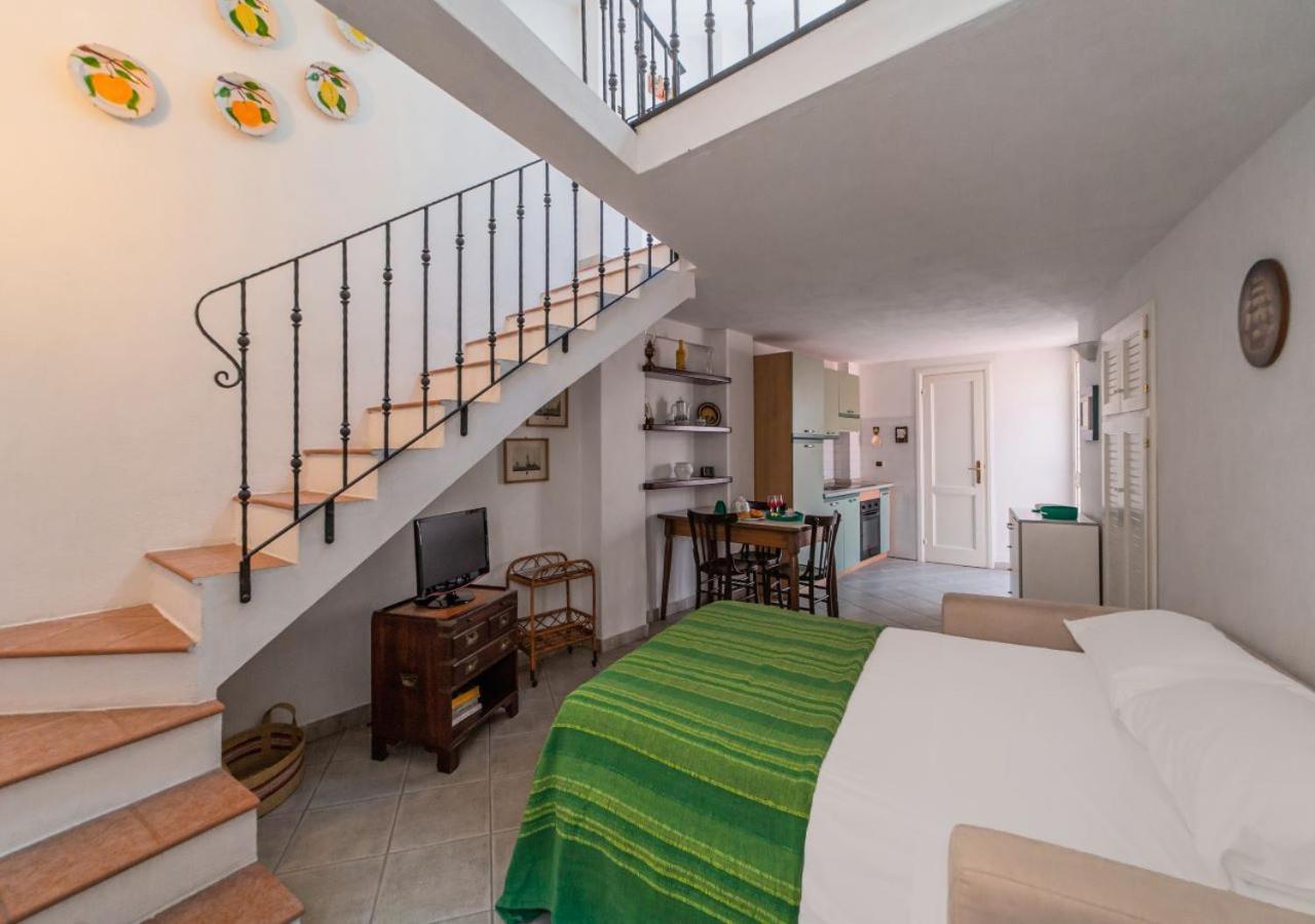 Murphy Holiday Home - Casa Papini La Maddalena  Eksteriør bilde